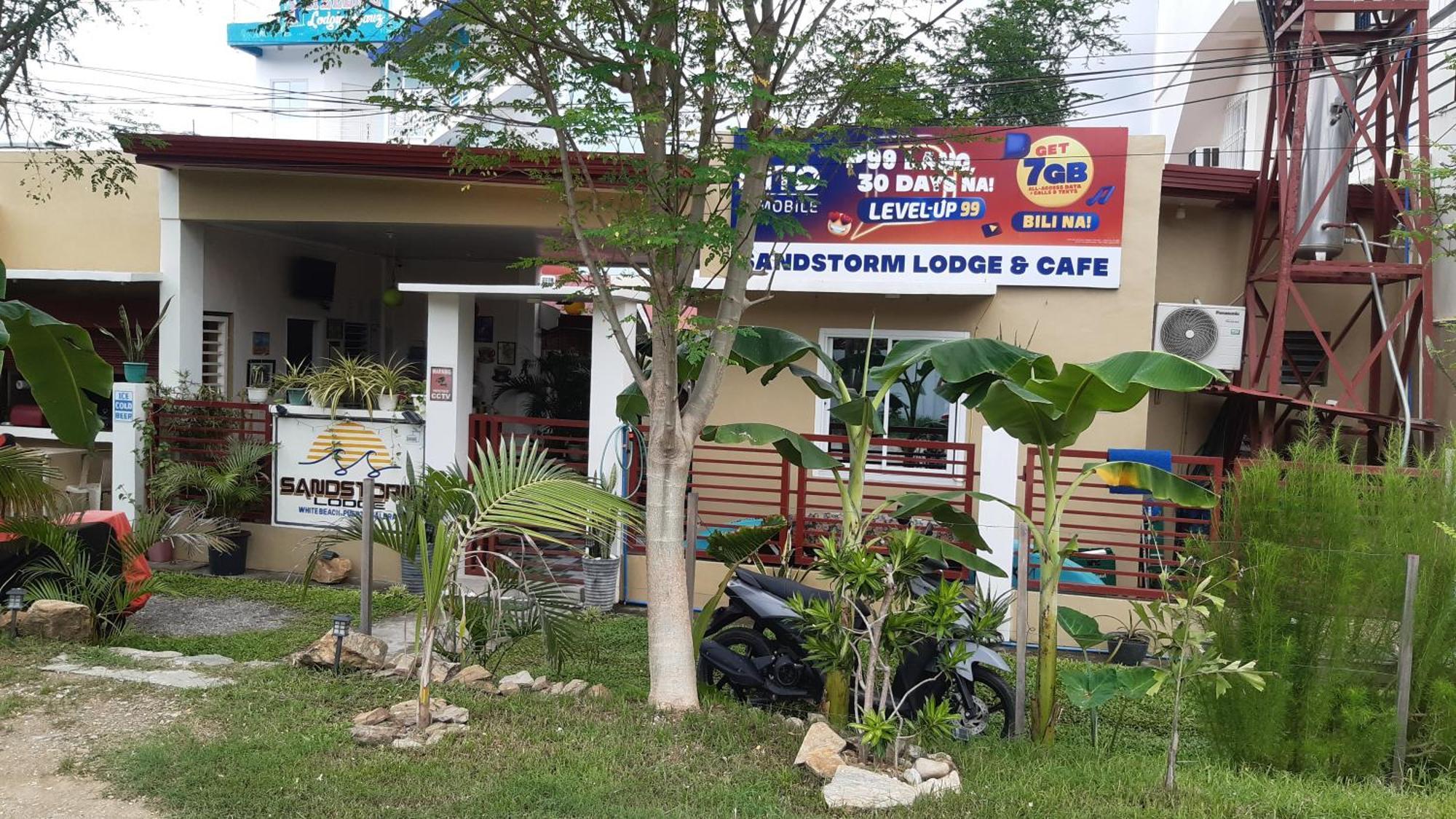 Sandstorm Lodge And Cafe Пуэрто-Галера Экстерьер фото